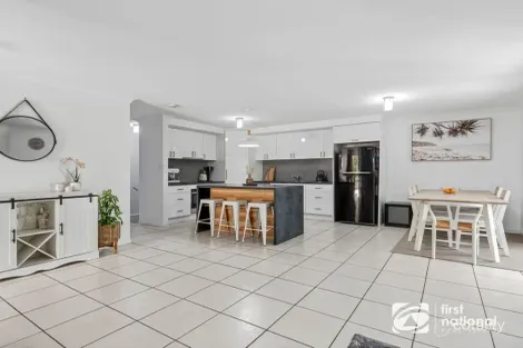 Property photo of 7 Tuckeroo Close Coffs Harbour NSW 2450