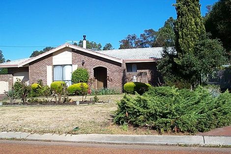 1 Lowry Ct, Collie, WA 6225