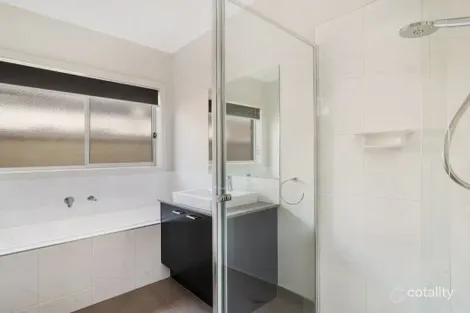 Property photo of 152 Cookes Road Doreen VIC 3754