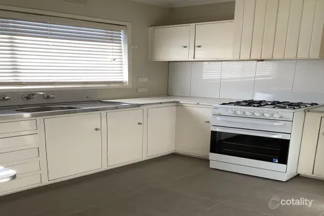 Property photo of 1/4 Chamberlain Court Traralgon VIC 3844