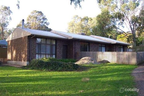 Property photo of 28 Crossing Road Aberfoyle Park SA 5159