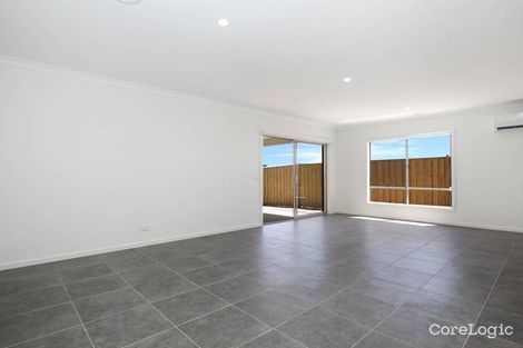 Property photo of 12 Madeira Street Manor Lakes VIC 3024