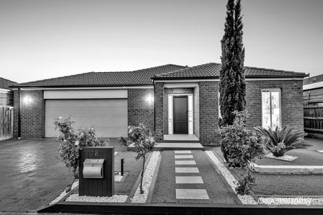 Property photo of 18 Macadamia Grove Werribee VIC 3030