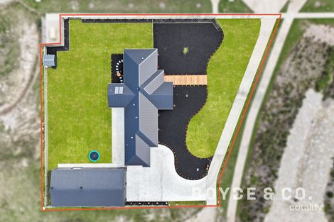 Property photo of 94 Kingston Heath Drive Drouin VIC 3818