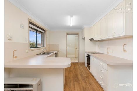 Property photo of 2/1 Tareena Place Glenfield Park NSW 2650