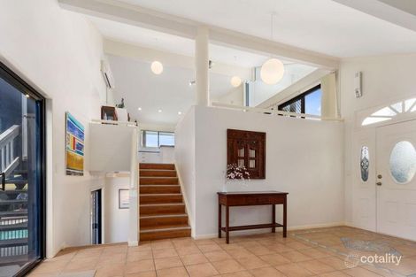 24 Carrumbella Dr, Arundel, QLD 4214