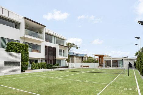 77 Wellington St, Coorparoo, QLD 4151