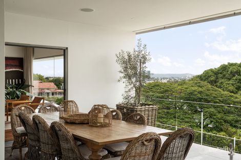 Property photo of 77 Wellington Street Coorparoo QLD 4151