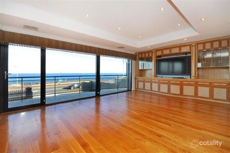 Property photo of 319 West Coast Drive Trigg WA 6029