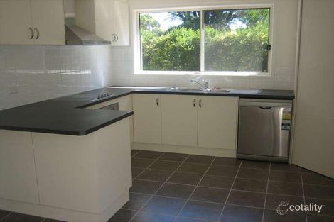 Property photo of 1/16 Corinella Road Woodend VIC 3442