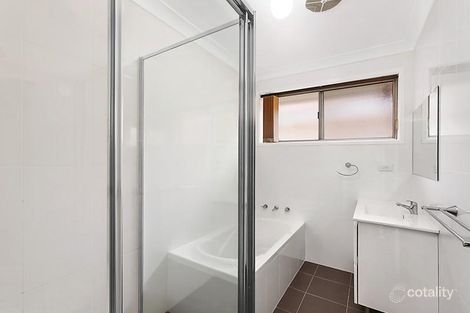 Property photo of 17 Coral Crescent Unanderra NSW 2526