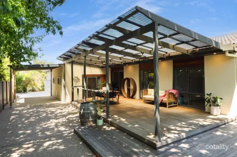 Property photo of 31 Rowe Street Mansfield VIC 3722