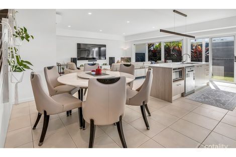 Property photo of 6/138 Central Street Labrador QLD 4215