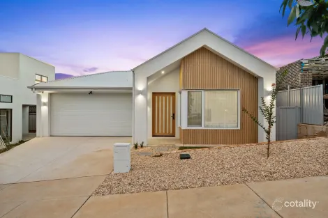 Property photo of 3 Wendy Paramor Terrace Whitlam ACT 2615