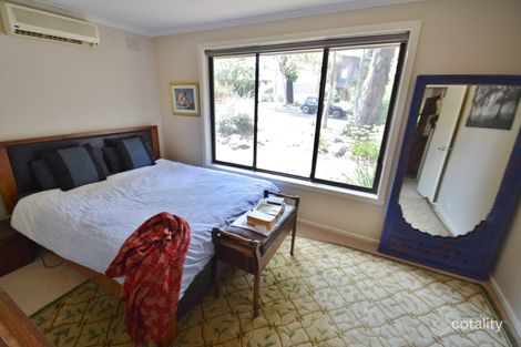 Property photo of 4 Abercorn Avenue Ivanhoe VIC 3079