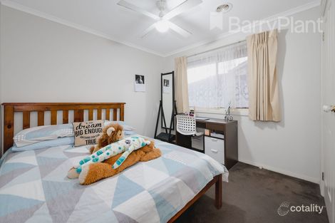 Property photo of 21 Redfern Way Pakenham VIC 3810