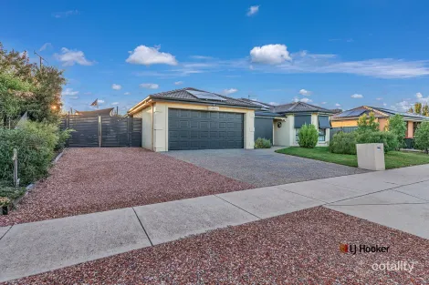 Property photo of 16 Elm Street Echuca VIC 3564