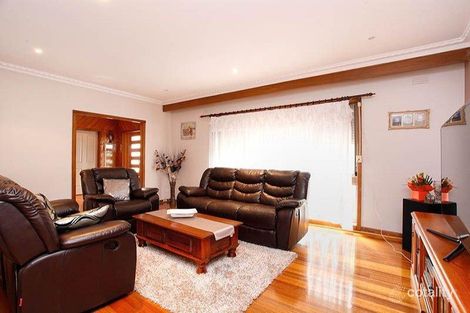 Property photo of 2 Andrew Road St Albans VIC 3021