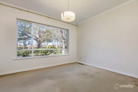 Property photo of 60 Captain Cook Crescent Griffith ACT 2603
