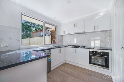 Property photo of 4 Bonar Court Endeavour Hills VIC 3802