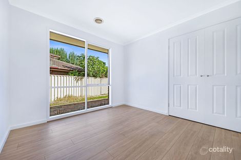 Property photo of 4 Bonar Court Endeavour Hills VIC 3802