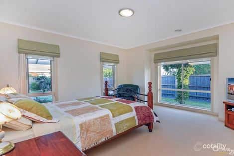 Property photo of 30 Banjo Paterson Drive Pakenham VIC 3810