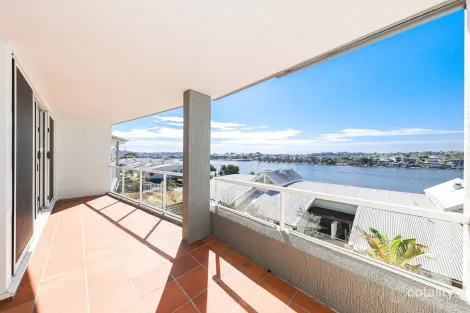 Property photo of 135 Macquarie Street Teneriffe QLD 4005