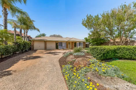 12 Cecil Ct, South Morang, VIC 3752