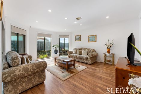 Property photo of 22 Brindalee Way Hillside VIC 3037