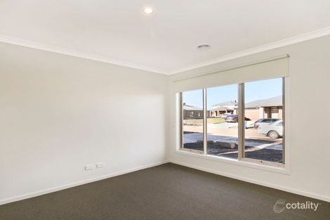 Property photo of 8 Liberty Crescent Beveridge VIC 3753