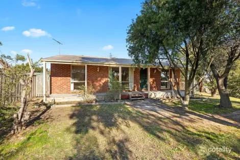 Property photo of 10 Hansford Court Narre Warren VIC 3805
