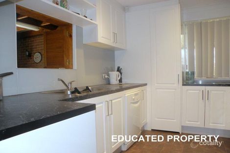 Property photo of 31 Pitcairn Avenue Lethbridge Park NSW 2770