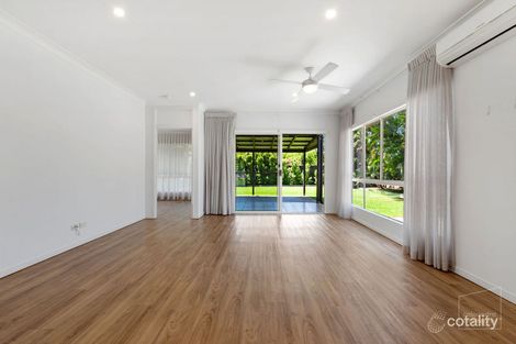 Property photo of 9 Oakdale Circuit Currimundi QLD 4551