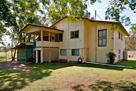 10 THOMAS ST, BLACKSTONE, QLD 4304