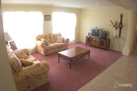 Property photo of 5 Paringa Way Burnside VIC 3023