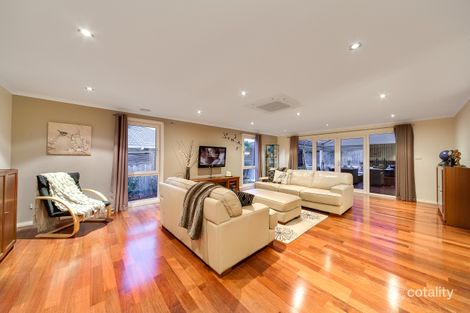Property photo of 52 Sandalwood Drive Narre Warren VIC 3805