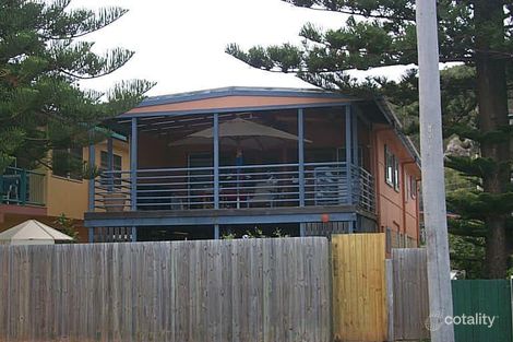 118 Marine Pde, Miami, QLD 4220