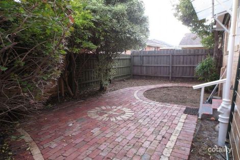 Property photo of 2/13 Mackay Avenue Glen Huntly VIC 3163