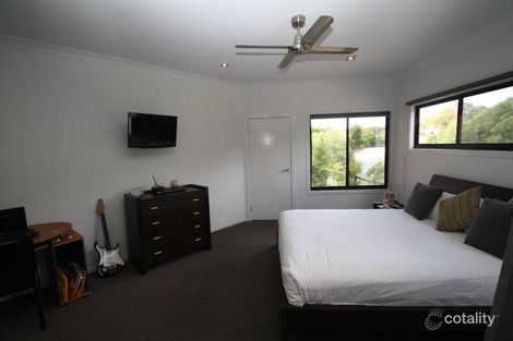 Property photo of 8 Doeblien Drive South Stradbroke QLD 4216
