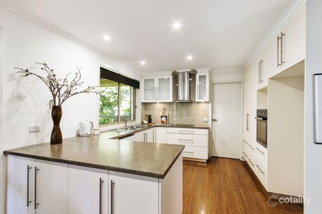 Property photo of 27 Segarta Circuit Ferntree Gully VIC 3156