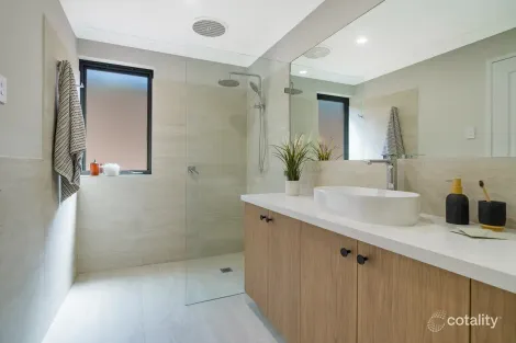 Property photo of 9 Akebia Way Forrestfield WA 6058