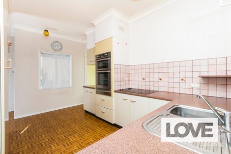 Property photo of 136 Wommara Avenue Belmont North NSW 2280