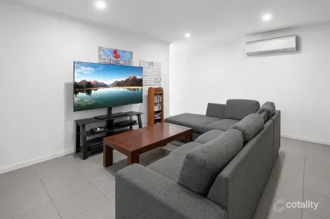 Property photo of 3/34 Bailey Street Yarrabilba QLD 4207