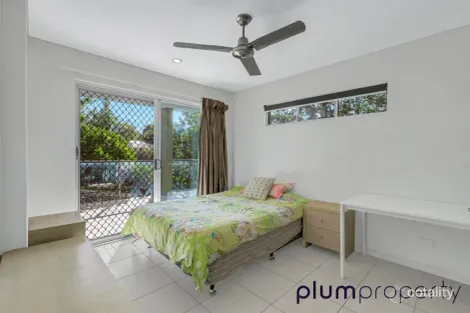 Property photo of 3/221 Sir Fred Schonell Drive St Lucia QLD 4067