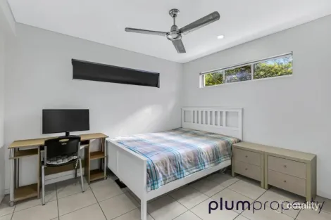 Property photo of 3/221 Sir Fred Schonell Drive St Lucia QLD 4067