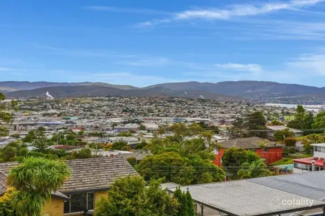 8 Beverley Gr, West Moonah, TAS 7009