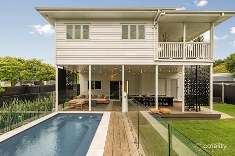 27 Agnes St, Shorncliffe, QLD 4017