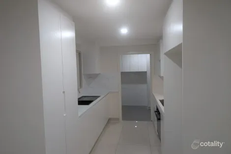 Property photo of 4 Cunningham Close St Clair NSW 2759