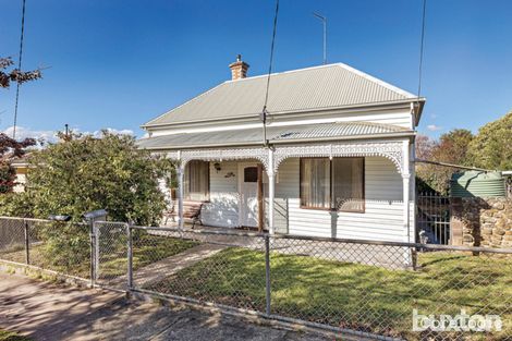 704 Ligar St, Soldiers Hill, VIC 3350