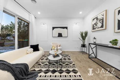 Property photo of 4 Airfield Grove Point Cook VIC 3030